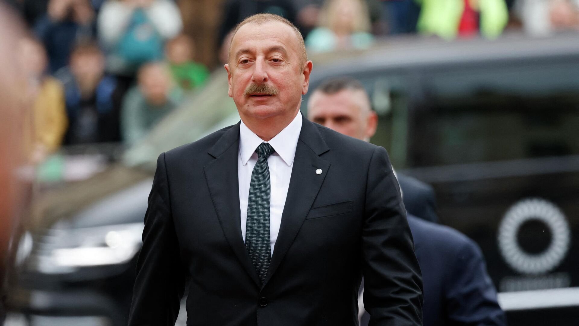 Ruslan müəllim: Uğur və nailiyyətlər