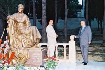 Rafiq Zülfüqarov: Zərifə Əliyevanın həyat yolu nəsillərə nümunədir